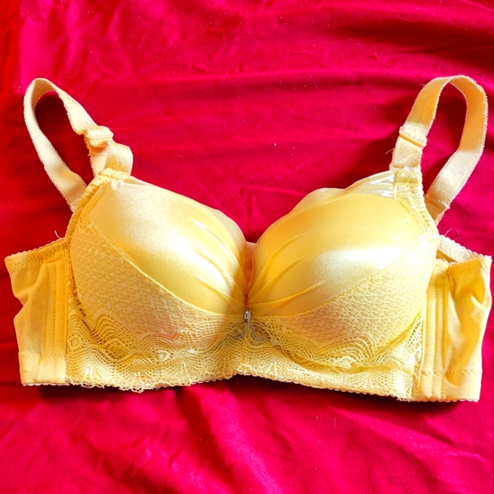 Push up bra yellow 6 cm thickness